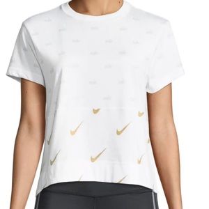 NIKE  Sportswear Metallic Logo-Print T-Shirt size Medium New Without tags